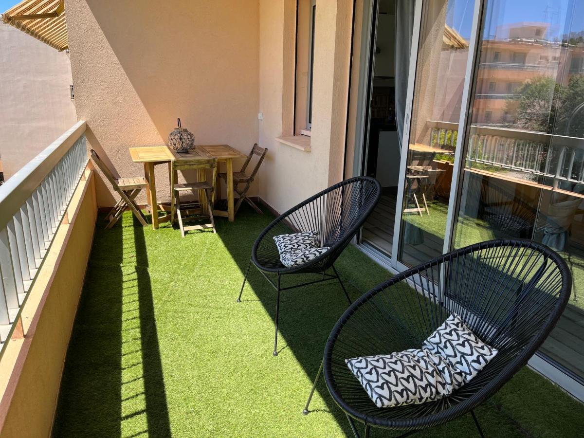 Chez Mel Et Manu Apartment Sanary-sur-Mer Bagian luar foto